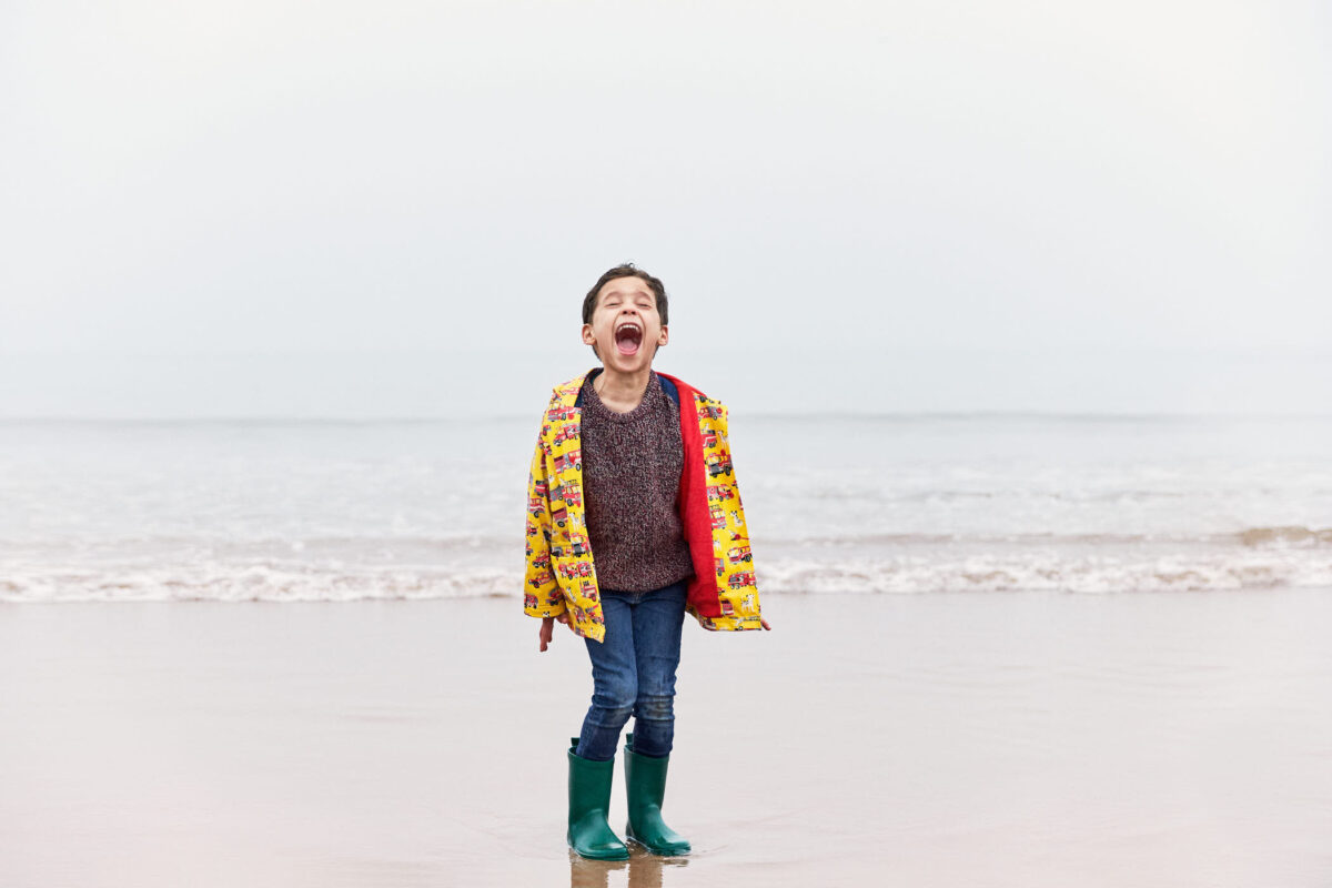 2018_04_09_Iris_haven_Devon Cliffs - Day 1_Shot 2 - Beach_2378 - Haven Holidays - Jack Terry